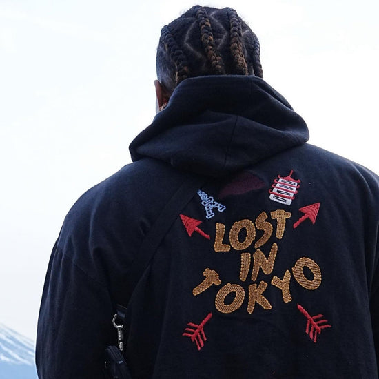 Lost in Tokyo hoodie - TSSLA
